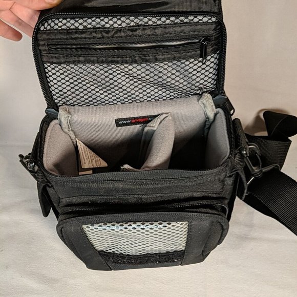 Lowepro Camera Bag Case Black Handle Shoulder Strap Multiple Pockets Adjustable - Picture 4 of 13